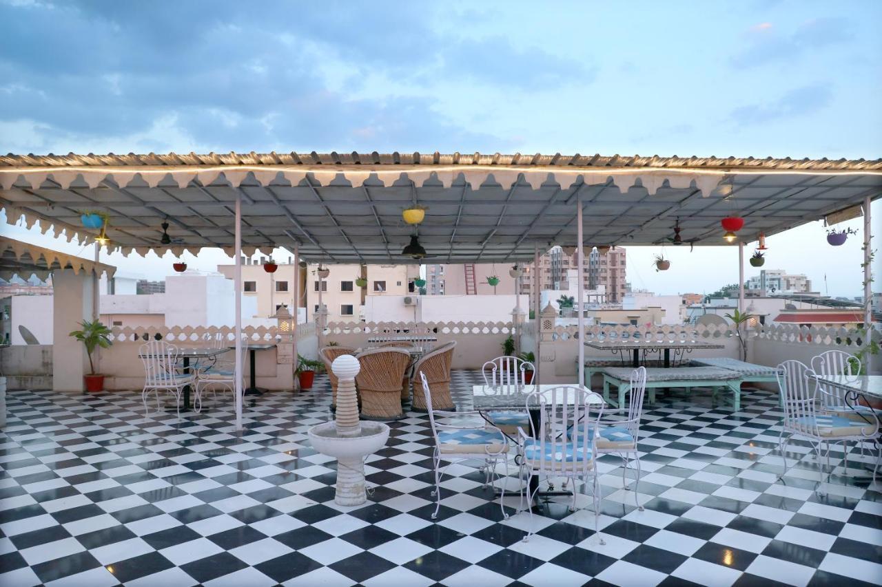 Hotel Tree Of Heaven Udaipur Ngoại thất bức ảnh
